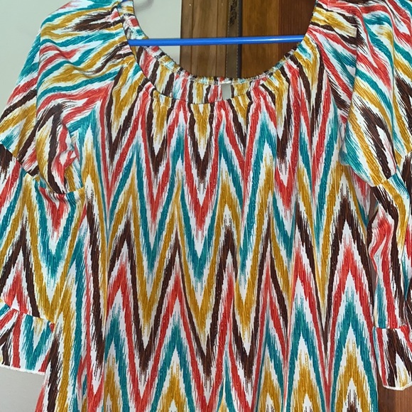 Medium dress like new - Picture 2 of 2